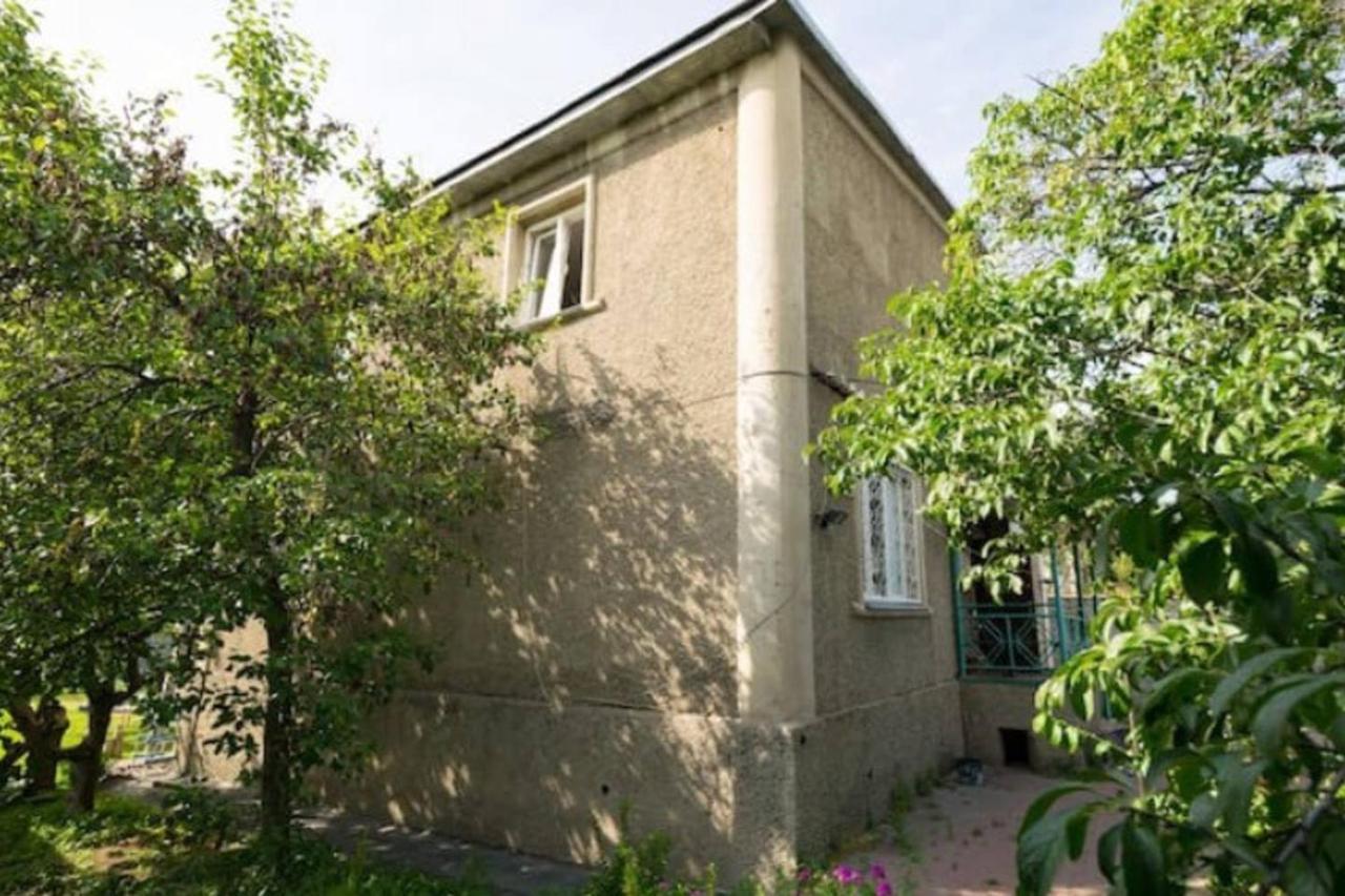 Guest House On Maksimova 9 Almaty Exteriér fotografie